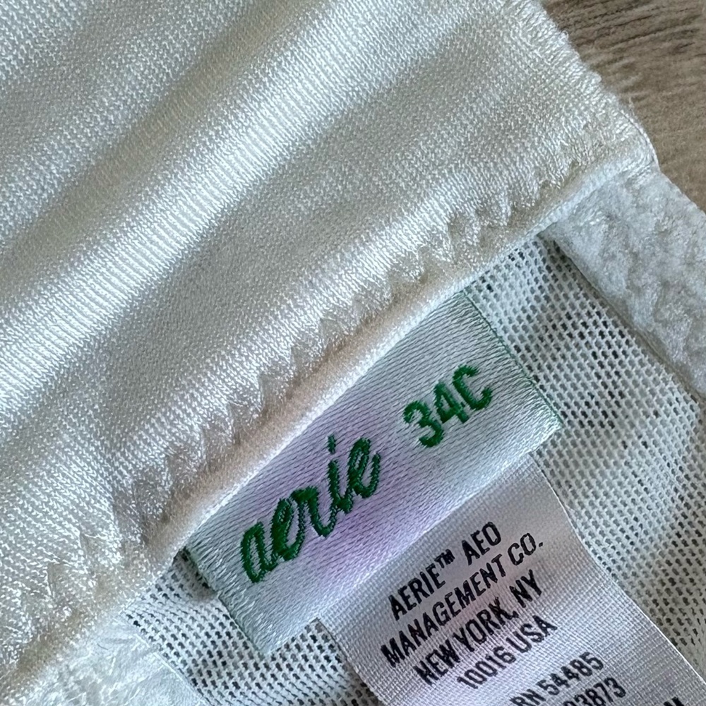 2 Aerie Push Up Bras - Picture 13 of 16